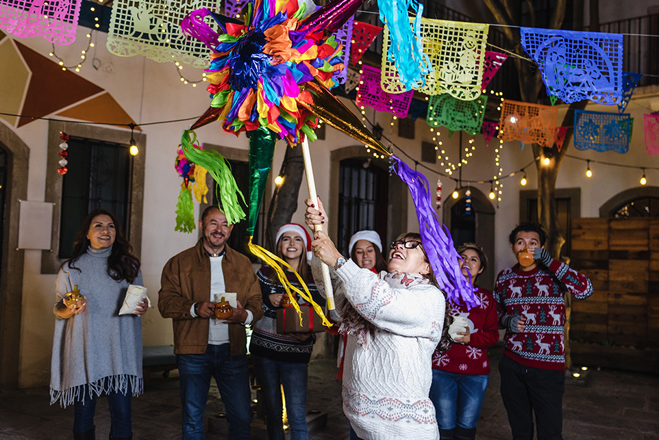 Descubre el significado de las piñatas en México y su encantadora historia